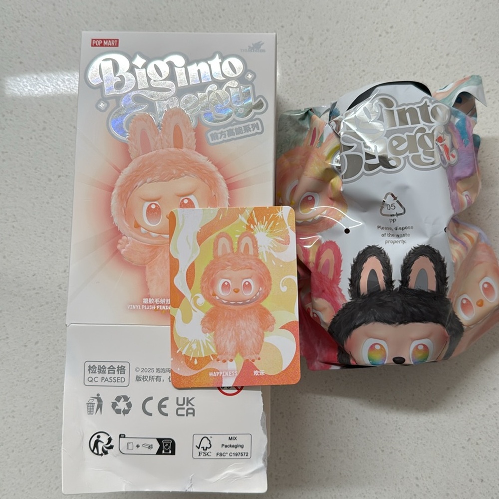 The Monsters Big Into Energy Vinyl Plush - Happiness